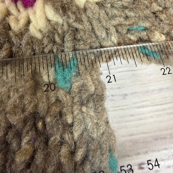 Elegant Passage Wool Chunky Sweater Hand Made Medium - Picture 3 of 5